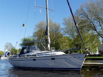 Bavaria 33